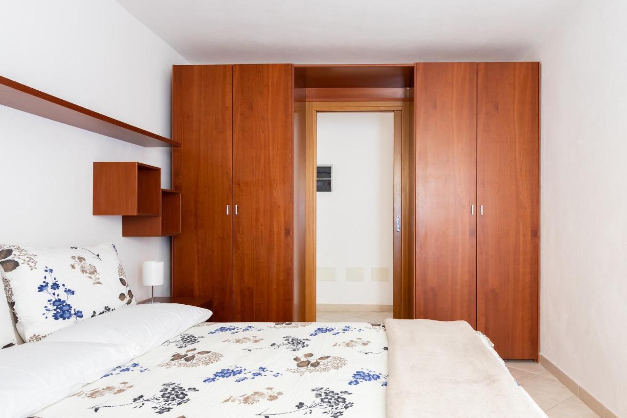 Spacious 3-Bedroom Apartment With Courtyard In Tempio Pausania - Perfect For Families Eksteriør bilde